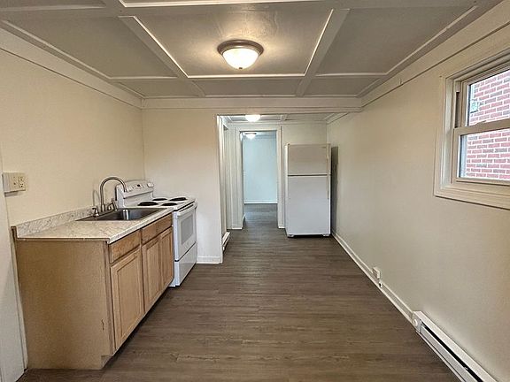 3rd image of 431 S Broad St #C
