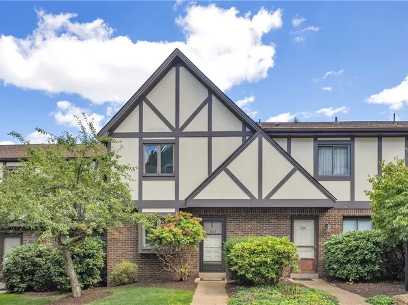 303 Olde Ingomar Ct, Pittsburgh, PA 15237