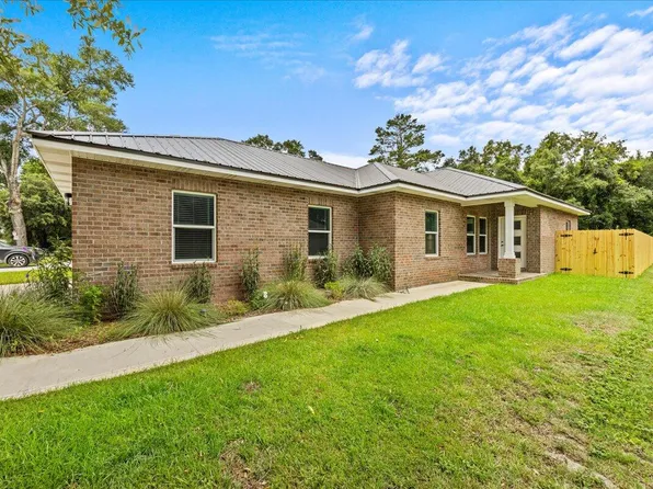 73 Hal St, Niceville, FL 32578