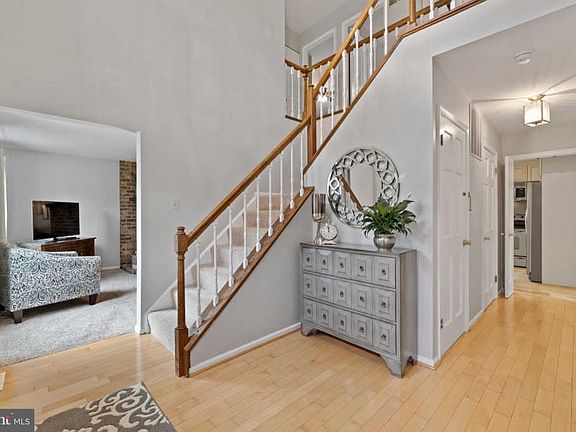 3rd image of 741 Mimosa Ct