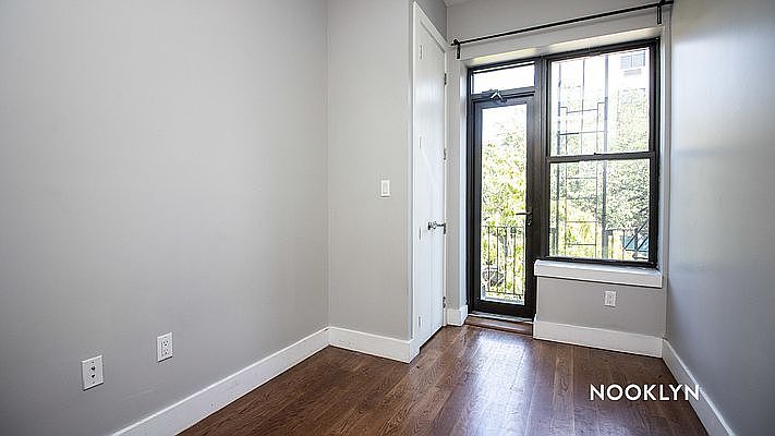 1st image of 190 Jefferson St APT 1F