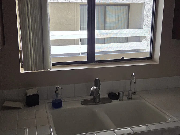 116 Chapel Ave — Photo 9