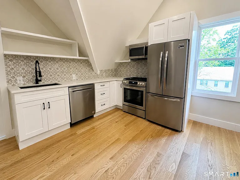 25 Quintard Ave — Photo 27