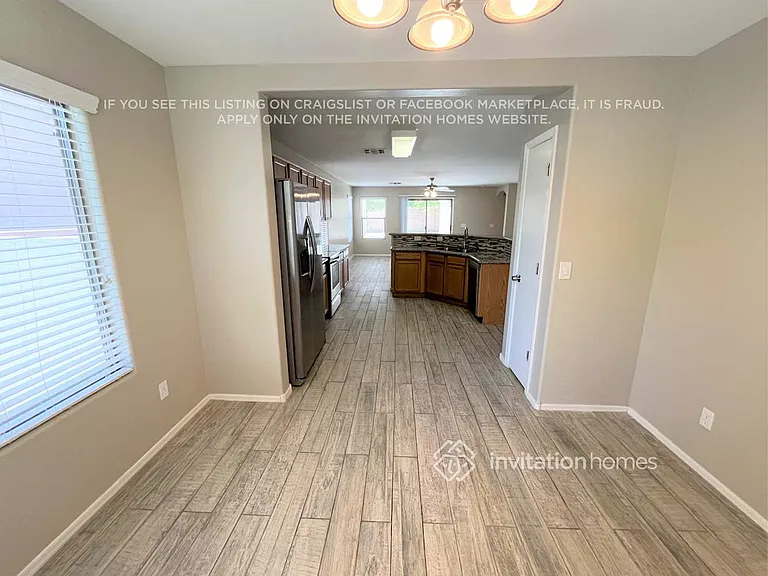 11310 N 161st Dr — Photo 6