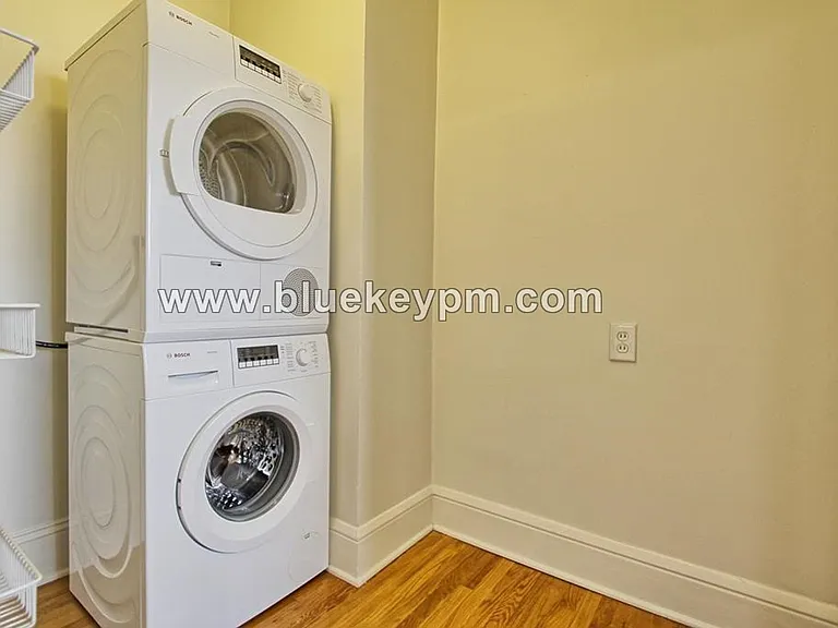 20 NW 16th Ave #302 — Photo 7