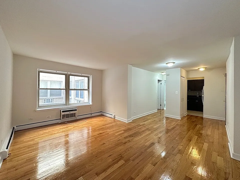 6830 N Sheridan Rd #269