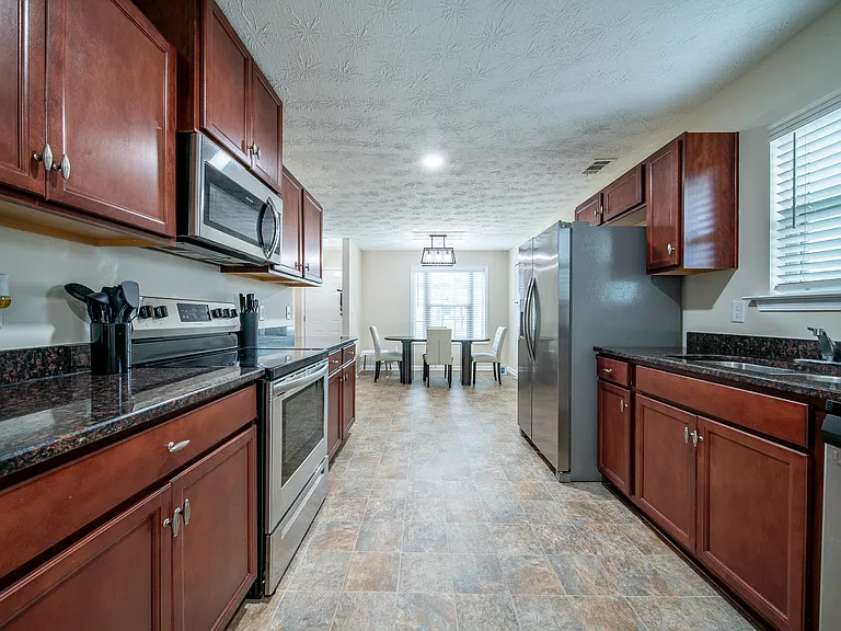 5788 Sandy View Dr — Photo 9