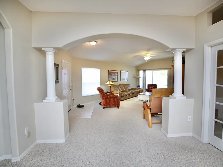 2753 Tanglewylde Dr — Photo 8