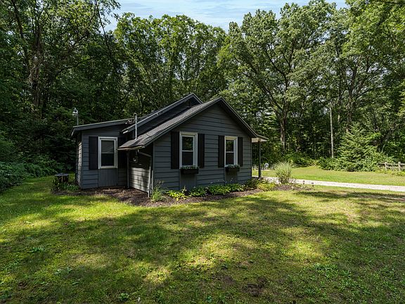 4th image of 3076 Old Allegan Rd