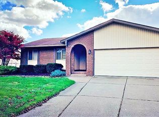 17458 Loranger St, Clinton Township, MI 48038