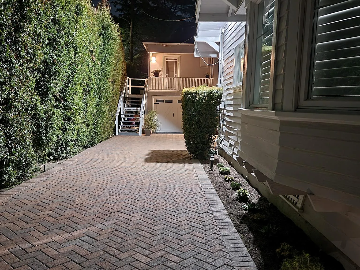 442 Vine Street — Photo 2
