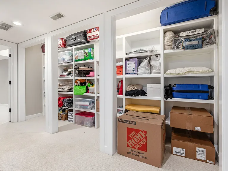 4602 Sandwich Ct — Photo 39