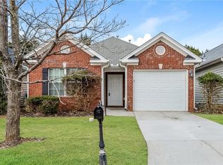 621 Shadow Lakes Dr, Lithonia, GA 30058