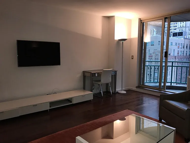 145 E 48th St #18G — Photo 3