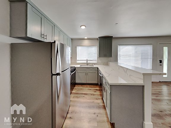 3rd image of 4178 32nd St APT 4