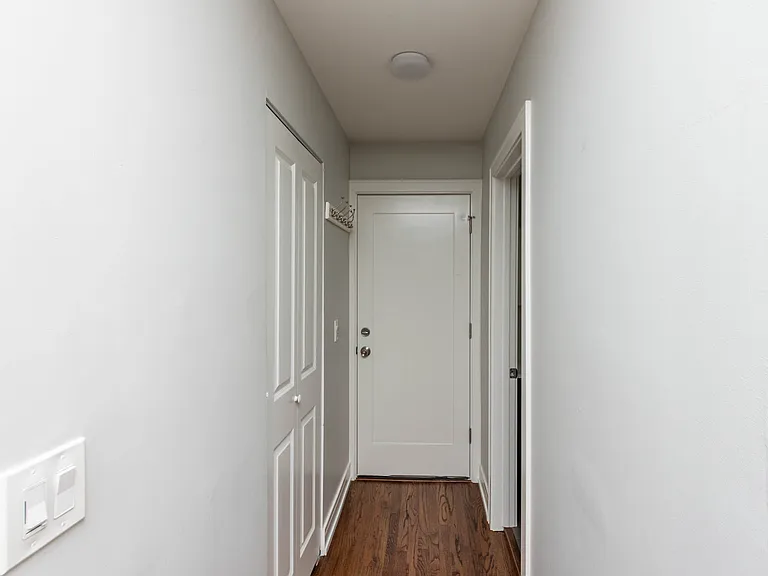 2045 N Wolcott Ave #2R — Photo 18