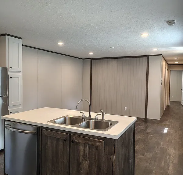 39 Poole Cir — Photo 4