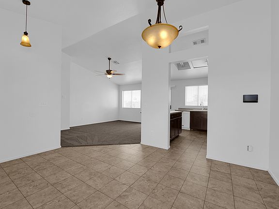 5th image of 833 Camden Yard Ct