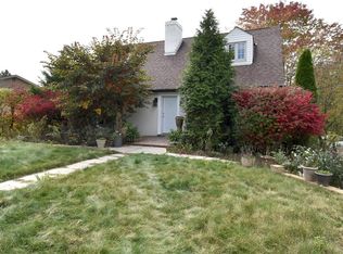 708 Old Clairton Rd, Clairton, PA 15025