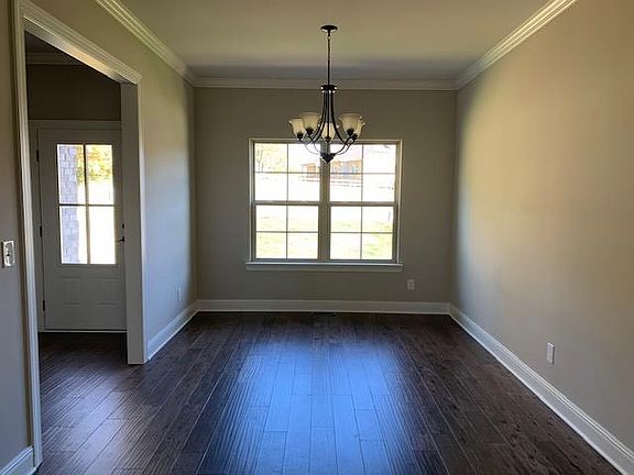 4th image of 403 Ansley Ct