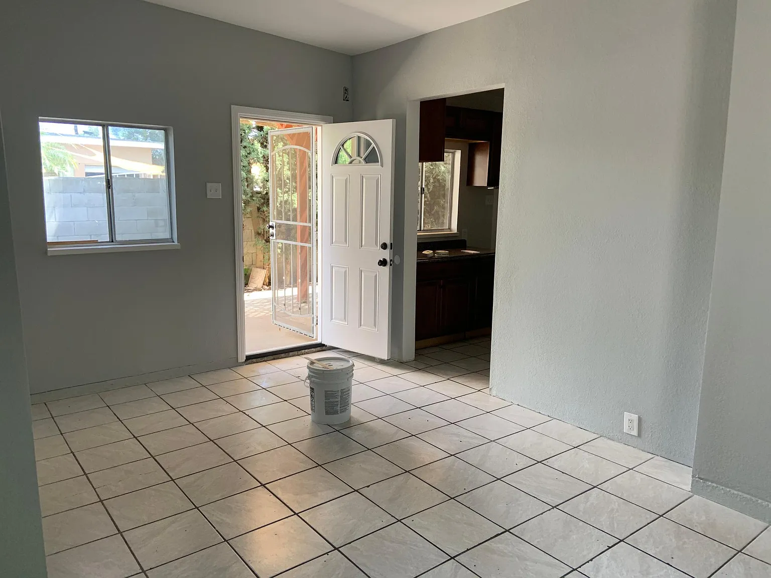 1854 Morrison St — Photo 4
