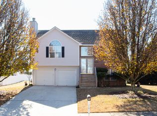 1016 Field View Dr, McDonough, GA 30253
