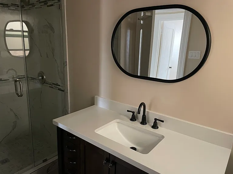 1510 E 3rd St #5 — Photo 14