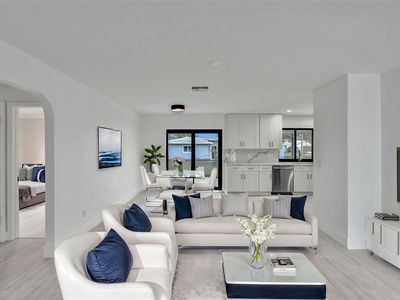 14 W Coconut Dr, Lake Worth, FL, 33467