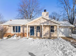 6 Rustic Meadow Ct, Saint Peters, MO 63376