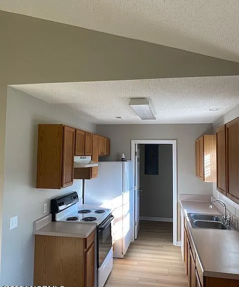 4364 Owendon Dr — Photo 8