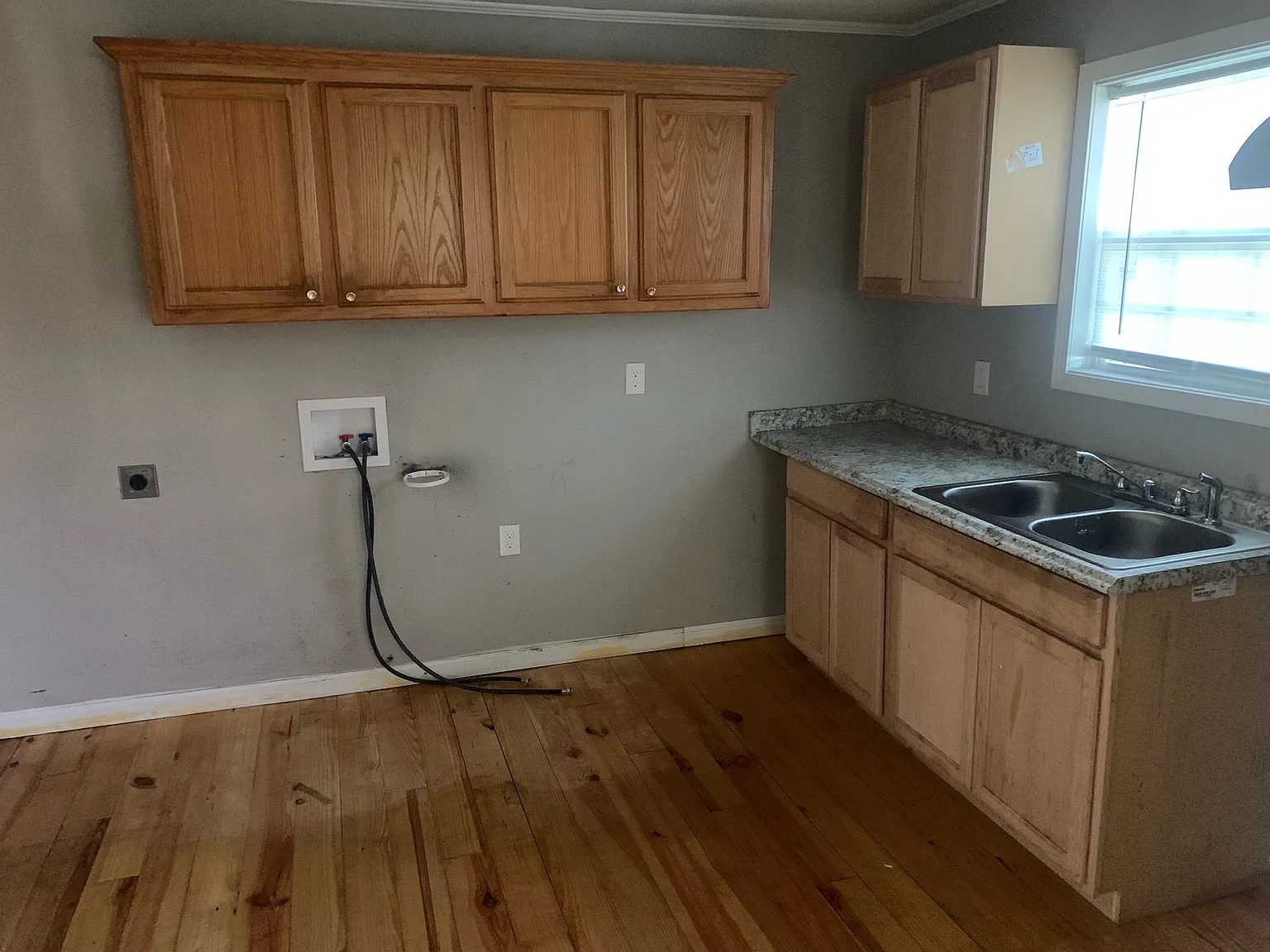 2 bed, 1000 sqft, $750 — Photo 2