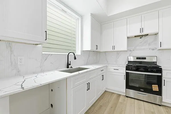 3 bed, 3.5 bath, 2092 sqft, $2,450 — Photo 4