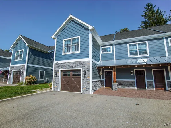 3 Glen Burn Trl, Ellicottville, NY 14731