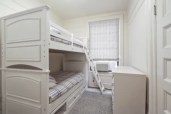 Sold by Compass | media 5