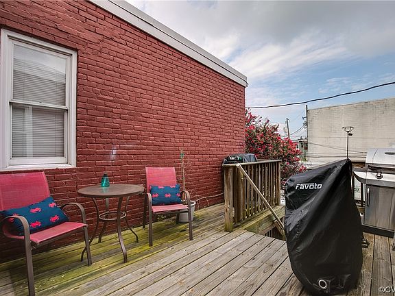 5th image of 4 & 6 S Plum St