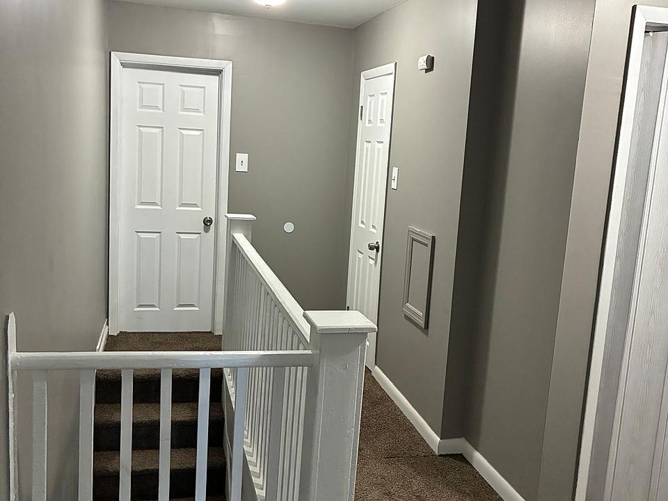 2nd image of 206 Jersey St