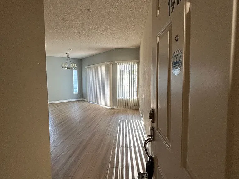 19171 Palo Verde Dr — Photo 2