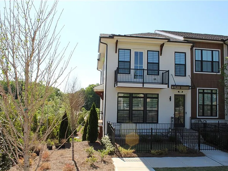 124 Downing Dr — Photo 30