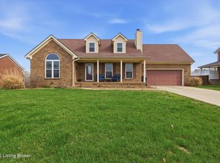 484 Circle Valley Dr, Louisville, KY 40229