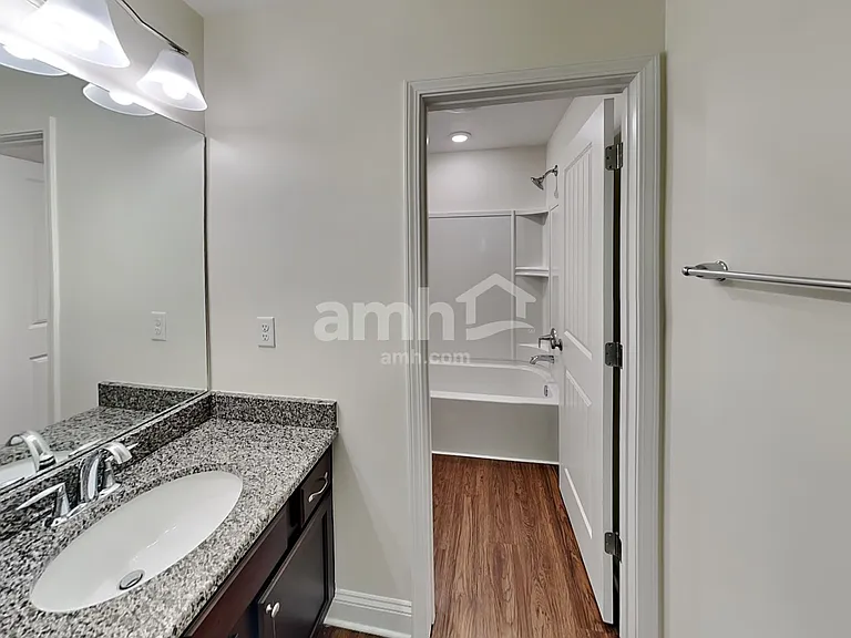 3136 Creek Village Lane Grn — Photo 16