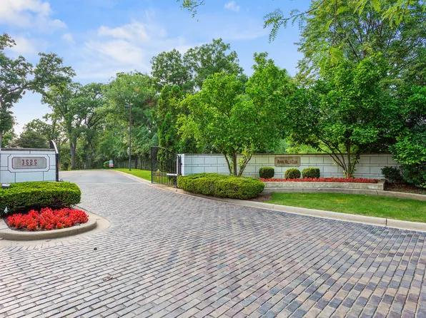 3525 S Cass Ct Unit 309, Oak Brook, IL 60523