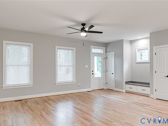 4th image of 2112 Edwards Ave