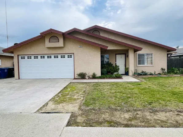 2909 W Freeland St, Caruthers, CA 93609