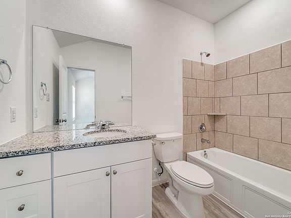 3rd image of 13030 Rosemary Cove
