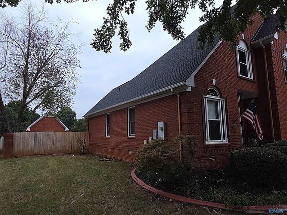 3rd image of 108 Kauffman Cir