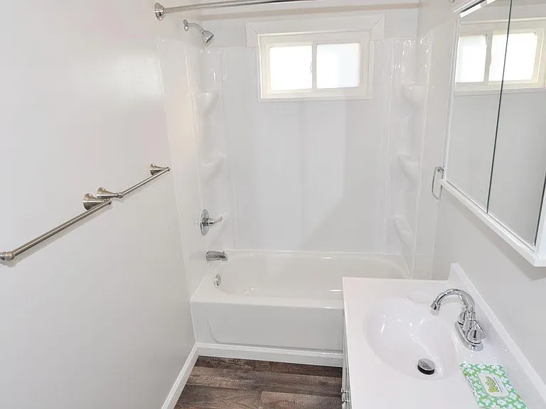 544 Fair Ave NW #A — Photo 6