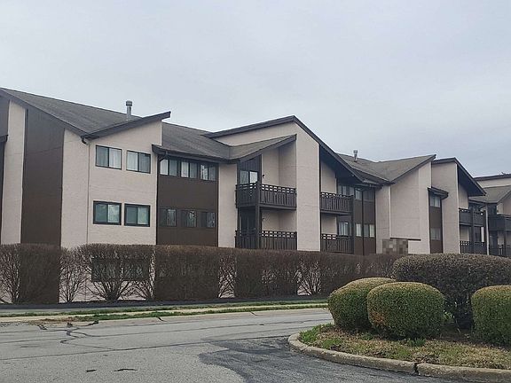 4th image of 1465 Heritage Lndg APT 402