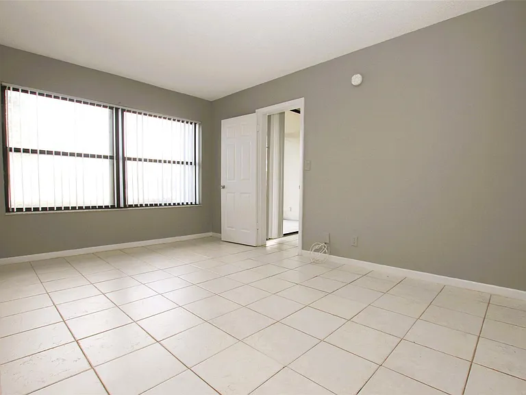 217 Lake Pointe Dr #107 — Photo 19