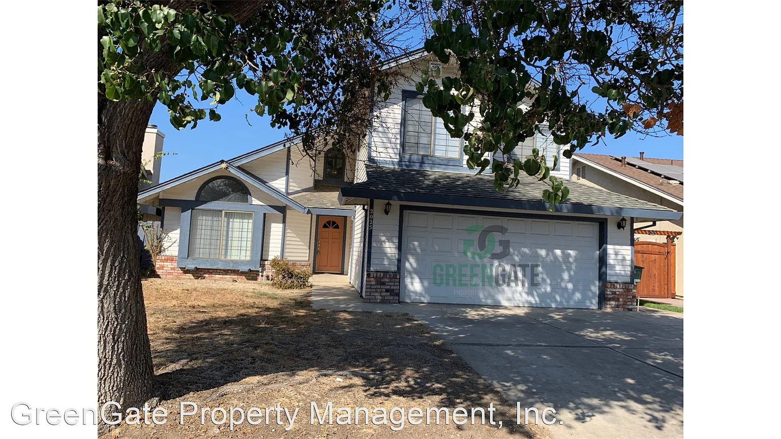 2025 Sheldon Dr photo 1