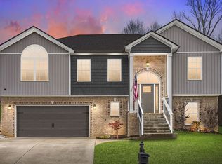 1277 Rich Ellen Dr, Palmyra, TN 37142